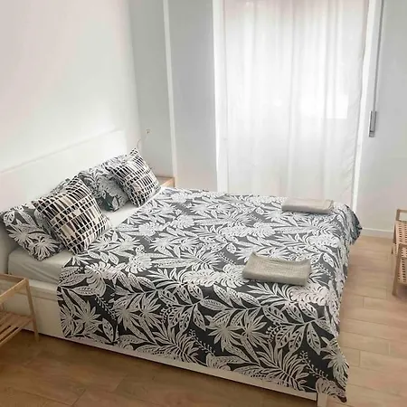 Апартаменты Lovely Spacious Милан